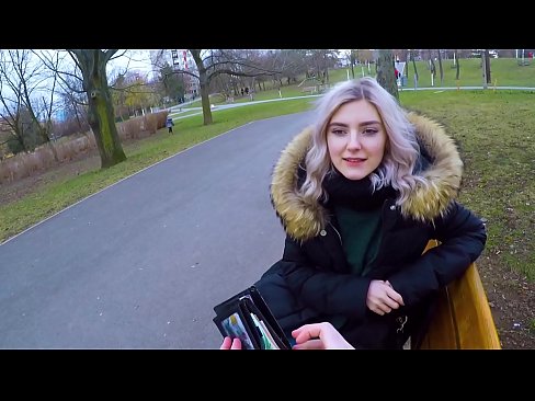 ❤️ Shlogtar cum te strainséir ar airgead - blowjob sa pháirc le Eva Elfie Porn crua uainn ga.xxxpornolive.ru ❌️